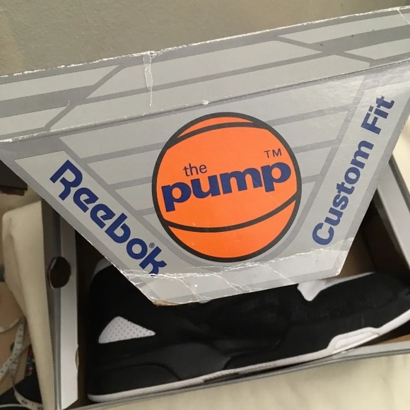 Reebok Classic Pump Omni Lite Black 4139031 - size 11 - New With Distressed  Box - Picture 3 of 12